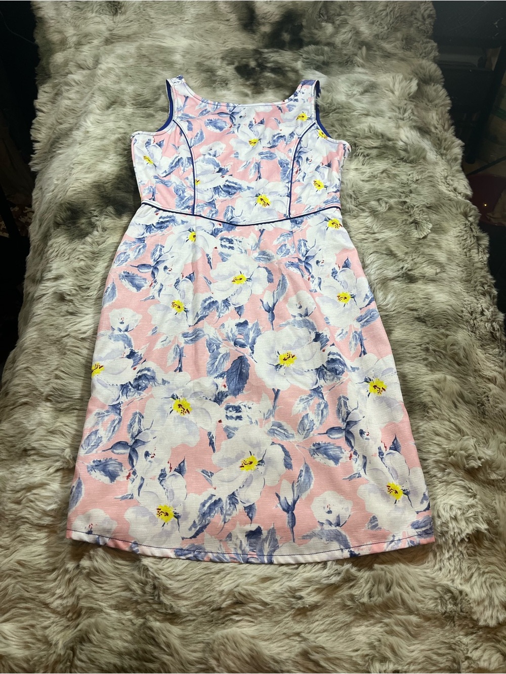 Sleeveless Pink Floral Casual Day Dress with Navy Trim